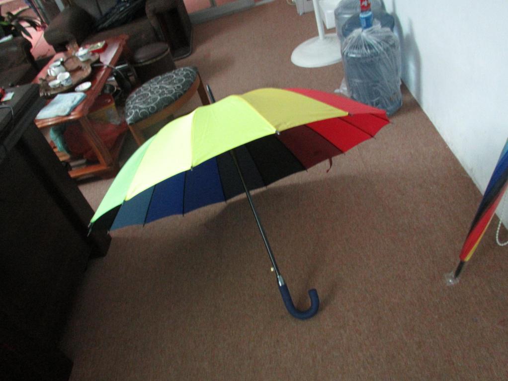 彩虹傘,廣告傘,廣告雨傘,南寧廣告雨傘定做批發,價格實惠